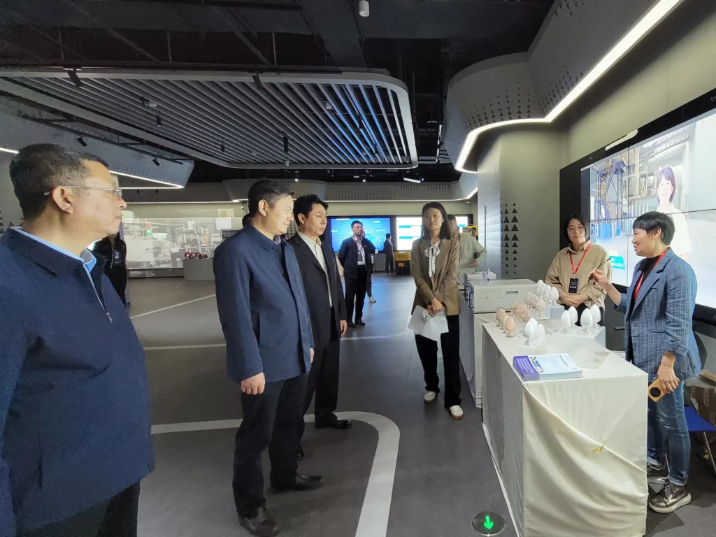 Professional, Refined, Specialized and Innovative SNOWPEAK